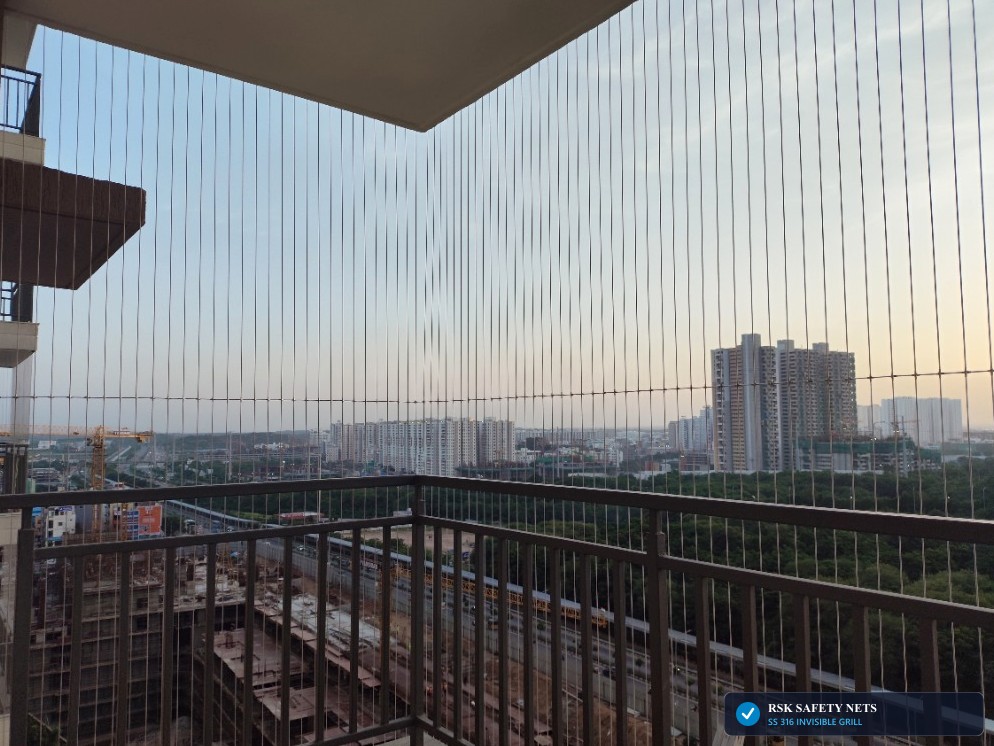 SS 316 High-Rise Balcony Corner Invisible Grill System