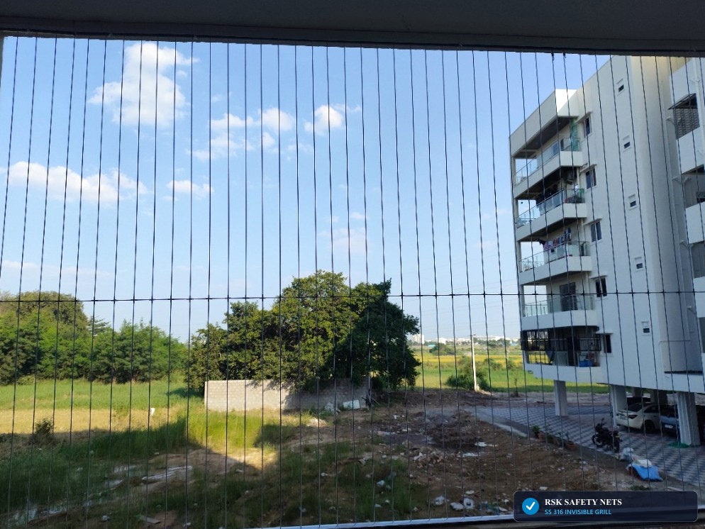 Modern Apartment Balcony Translucent SS 316 Cable Invisible Grill