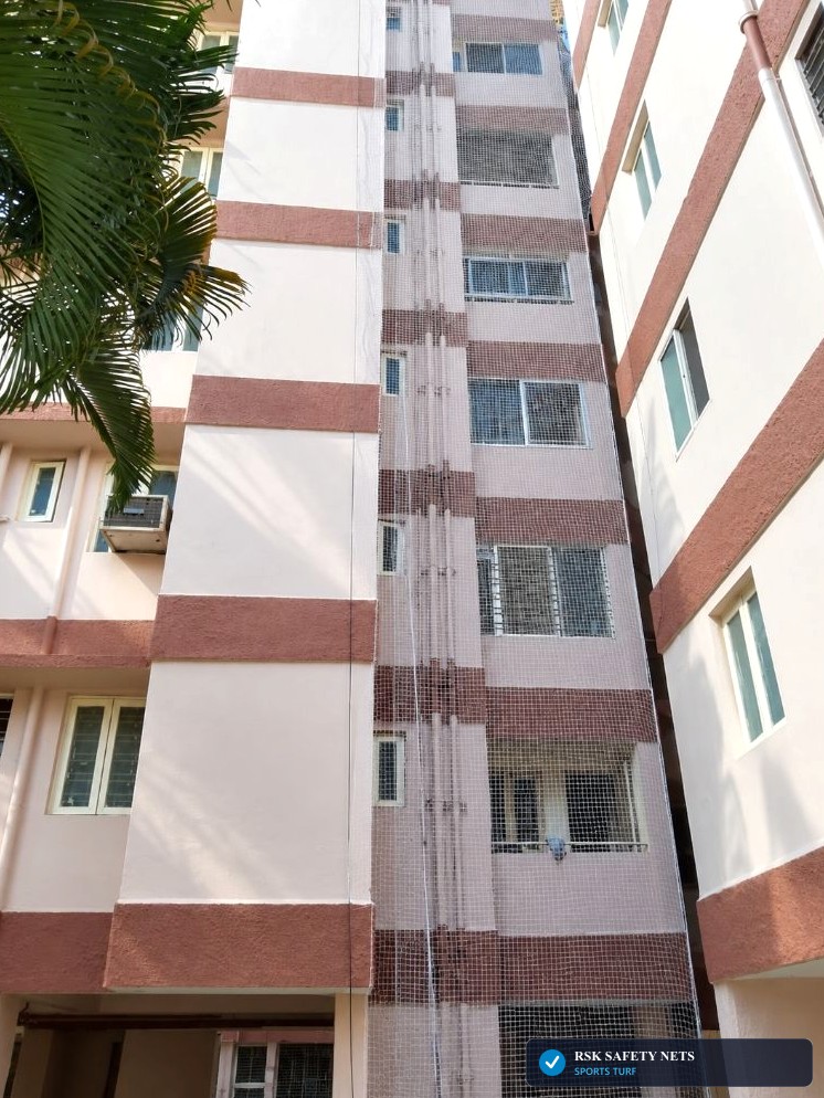 Multi-Floor Building Perimeter Anti-Bird & Child Safety Net Enclosure