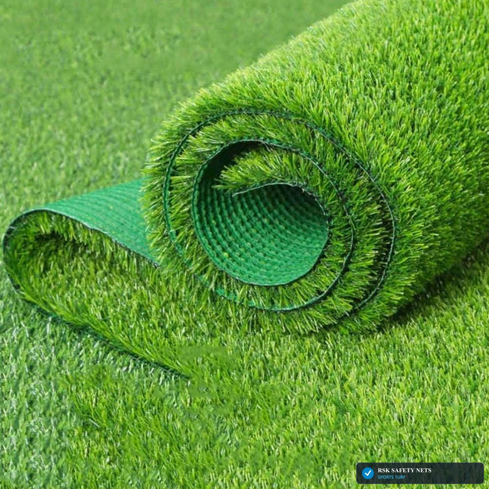 Custom Villa & Balcony Staircase Artificial Grass Turf Laying